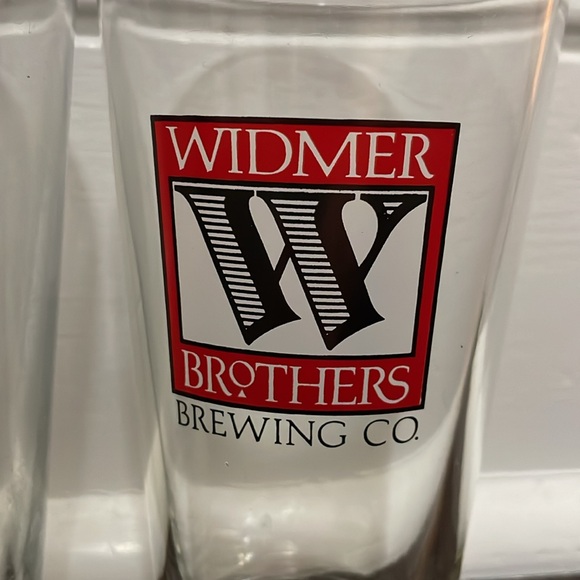 Bundle of 3 Vintage Beer Glasses - Coors Light, Deschutes, and Widmer Brothers - Picture 4 of 4